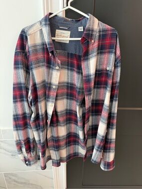 Weatherproof Men’s Red, Navy & White Plaid Button-Down Shirt
